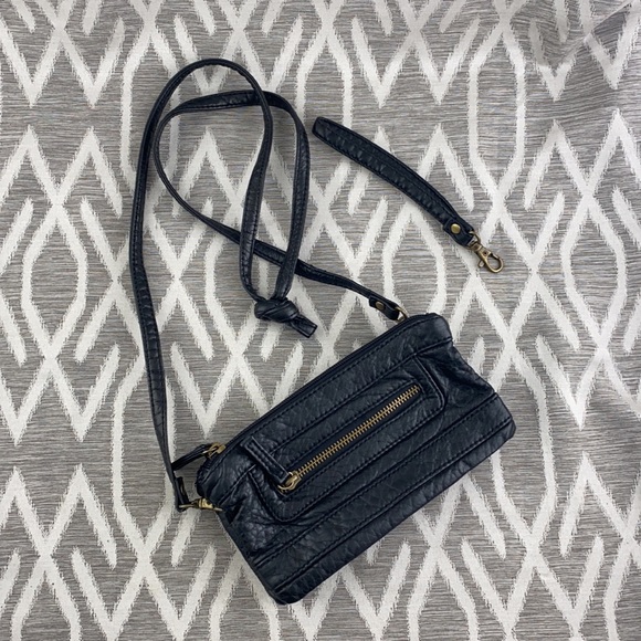 Black Dual Compartment Crossbody Wristlet - Picture 1 of 4